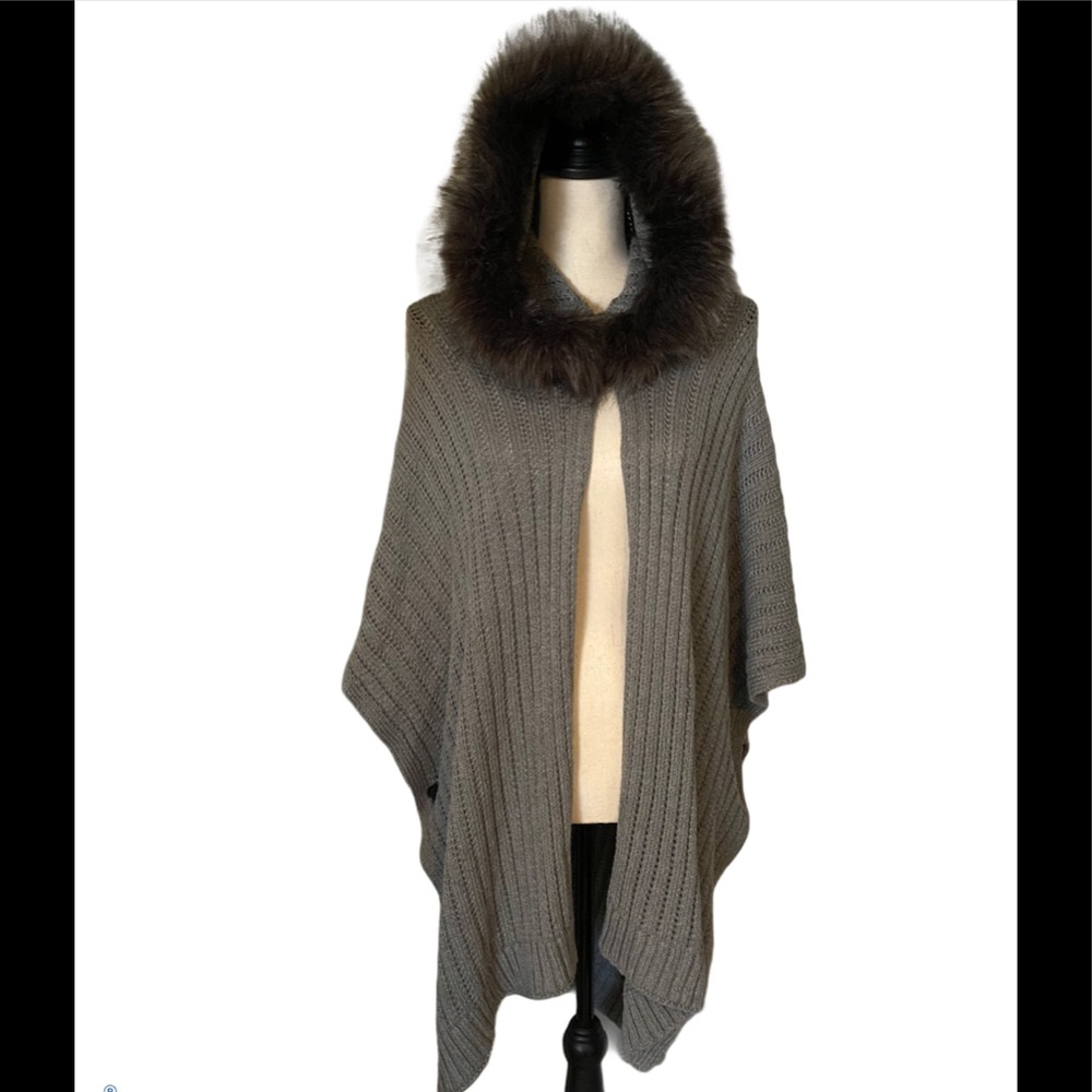 Banana Republic Fur Trimmed Hood Poncho XS